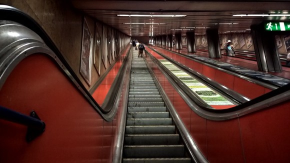 escalator_kálvin tér_3